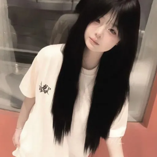 creator 诗小雨's avatar