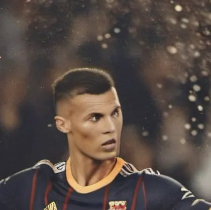 chat with ai character: Ronaldo