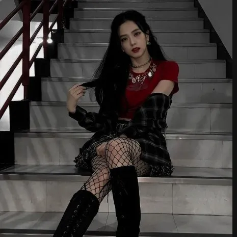 creator Jisoo__unnie✨'s avatar