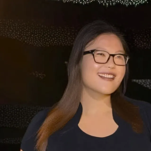 chat with ai character: Brenda