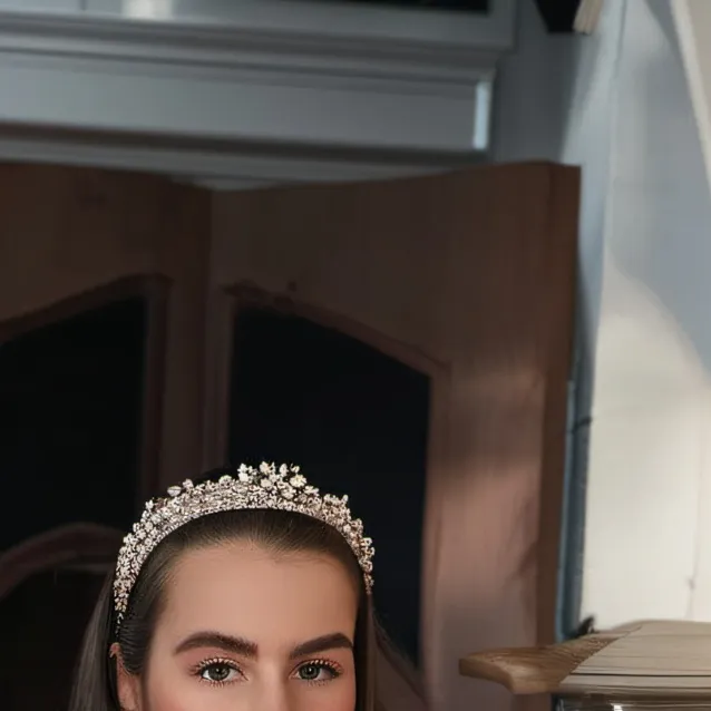 chat with ai character: BELLA JULIA 