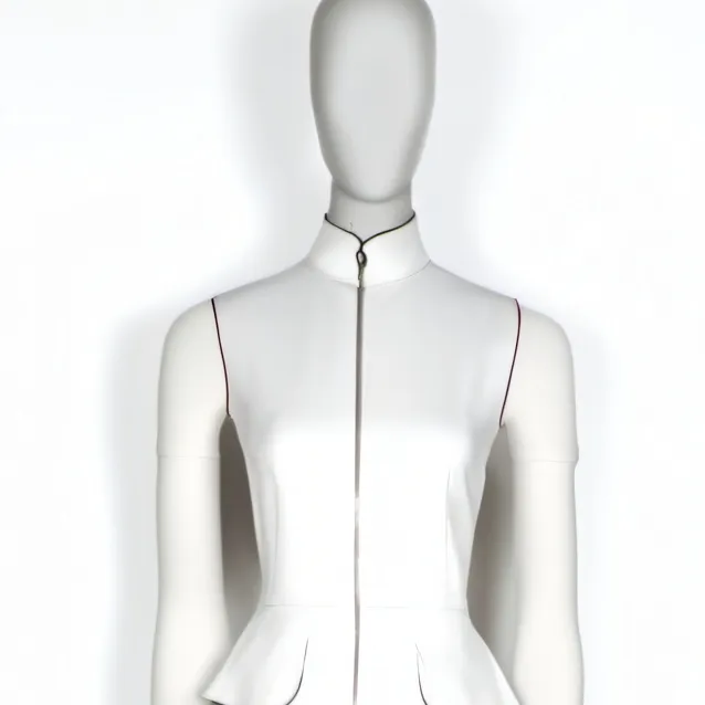 chat with ai character: Creepy Mannequin