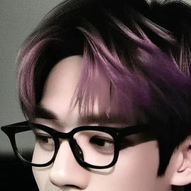chat with ai character: Lee Heeseung 