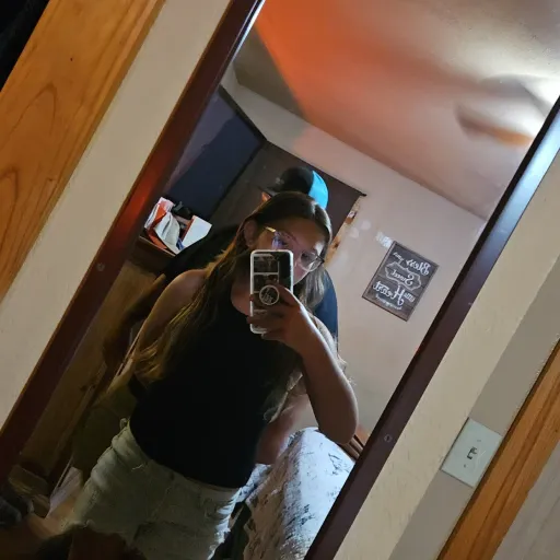 creator *+GURL BYE*'s avatar