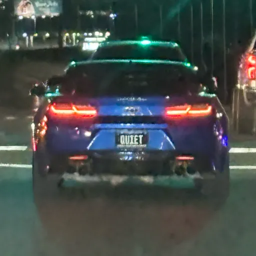 creator VROOM VROOM 🏎️'s avatar