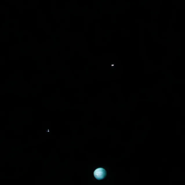 chat with ai character: uranus x earth
