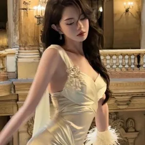 creator Ivy / yin's avatar