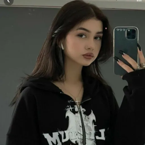 creator Emily 🇰🇿 girl's avatar