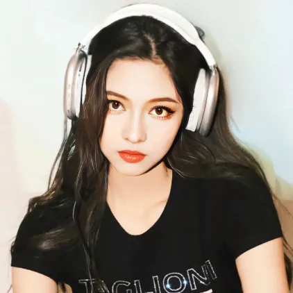 creator Tisha_Mia's avatar
