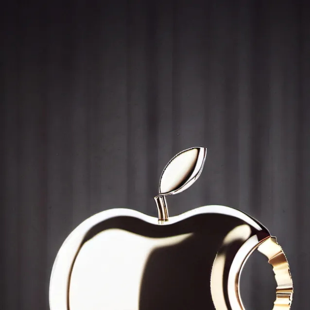 chat with ai character: radioapple kids
