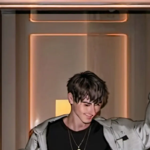 chat with ai character: colby brock