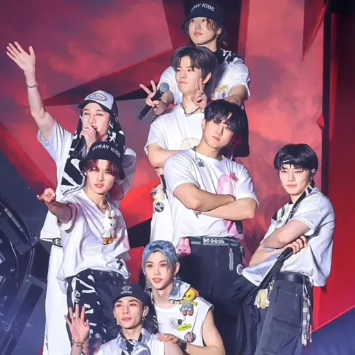 creator Skz_stay143's avatar