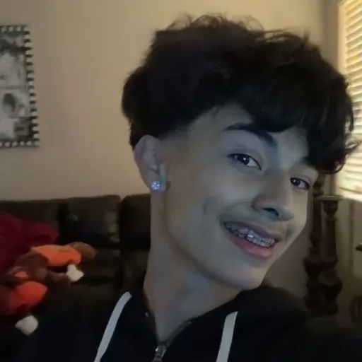 creator theyfwRyii's avatar