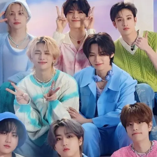 creator StrayKids80's avatar