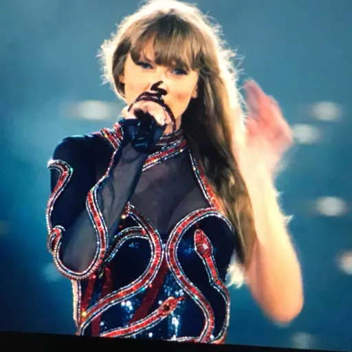 creator Taylor swift 1's avatar