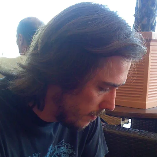 creator chris rob's avatar