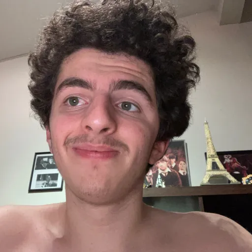 creator Marcus Gak's avatar