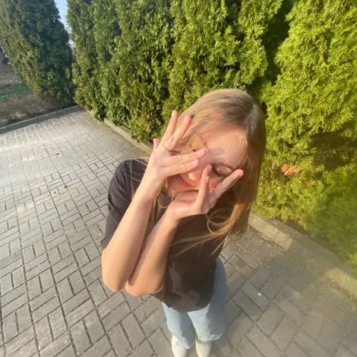 creator 🌺Amira🫶🏻's avatar