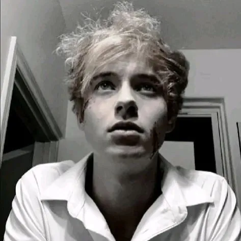 creator SAM.GOLBACH)'s avatar
