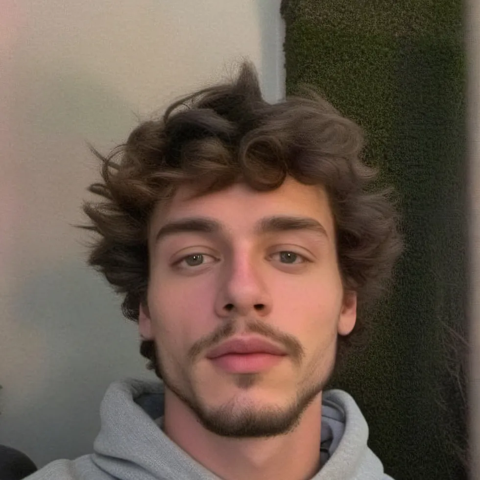 chat with ai character: Ian 