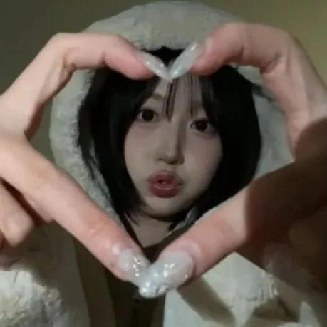 creator Kpop stann!!! :3 ♡'s avatar