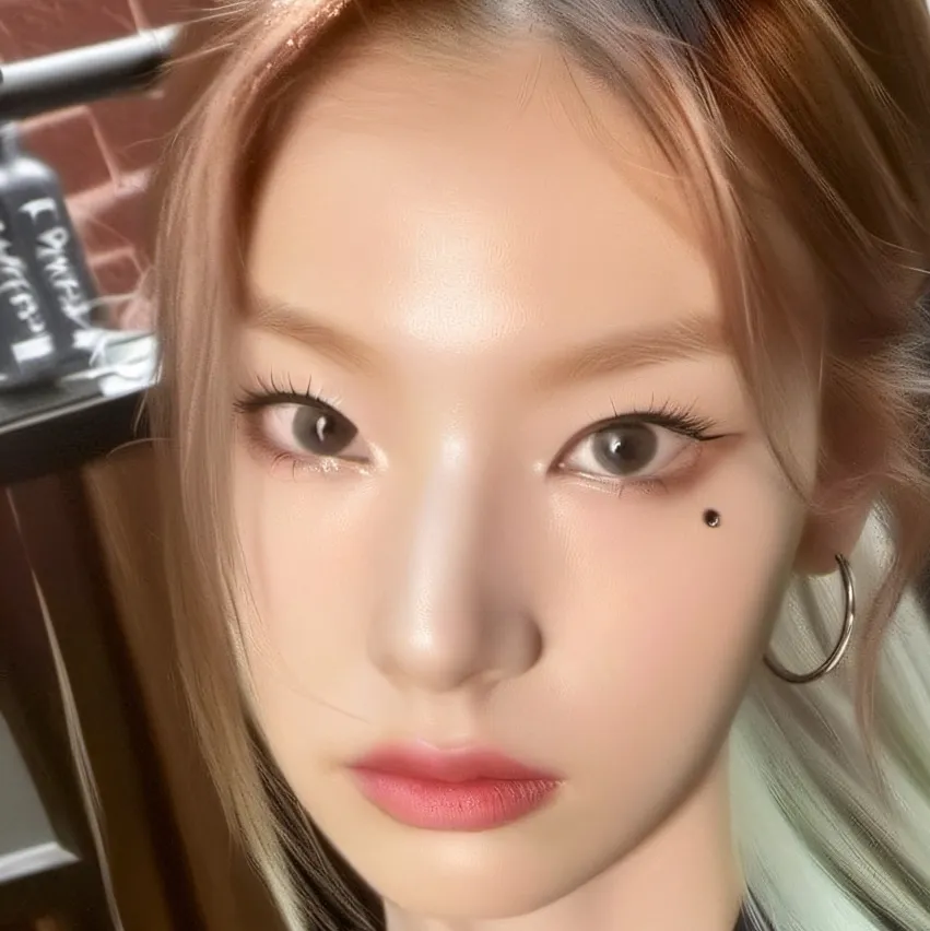 chat with ai character: yeji