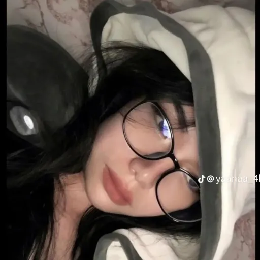 creator 렉시 lexi's avatar