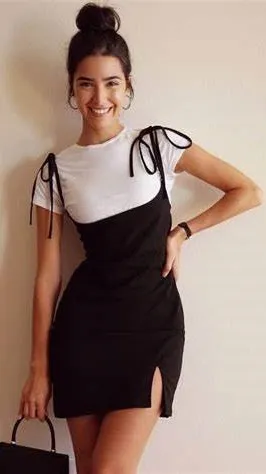 ai character: asmr glow background