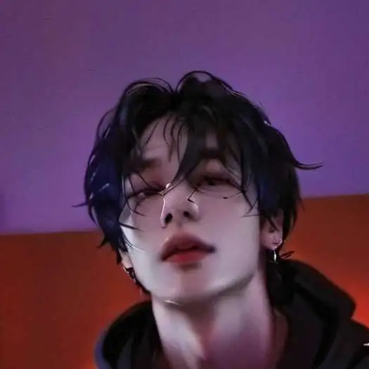 chat with ai character: Hyunjin 