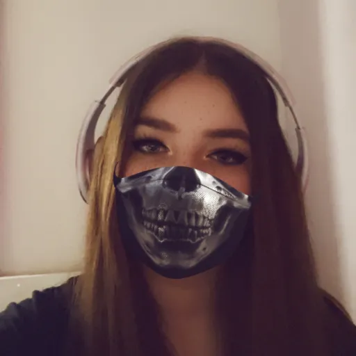 creator Amanda is15's avatar