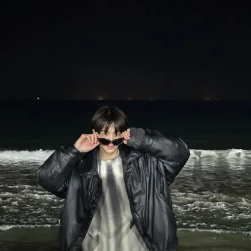 creator Jeonkimyoon's avatar