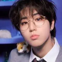 creator HAN SKZ REAL WIFEY's avatar