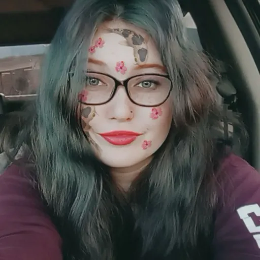 creator Julz Queen's avatar