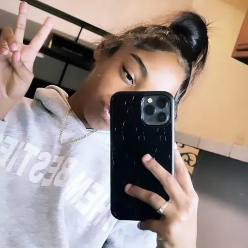 creator Genesis Stokes's avatar