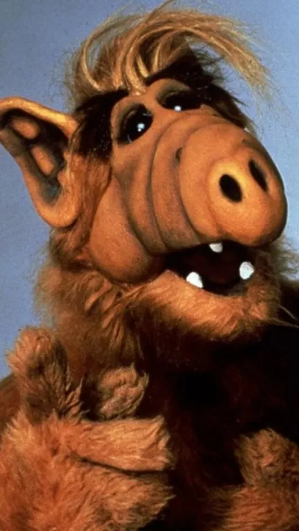 ai character: ALF/Gordon Shumway background