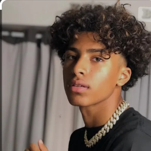 creator yoboyjayden's avatar