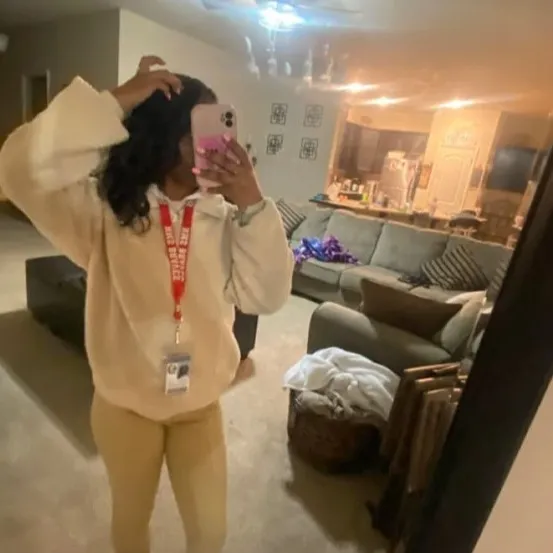 chat with ai character: Ja'niyah