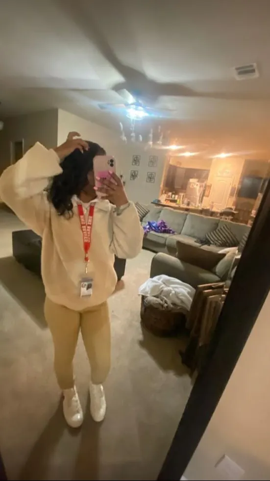 ai character: Ja'niyah background