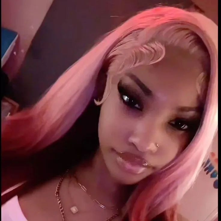 chat with ai character: Zuri 