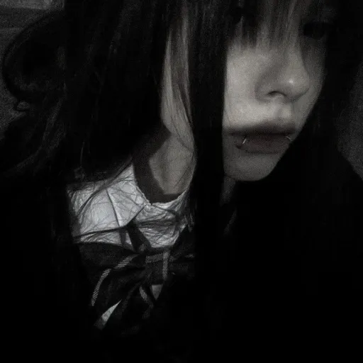 creator }~°•°𝙻𝚎𝚎°•°~{'s avatar