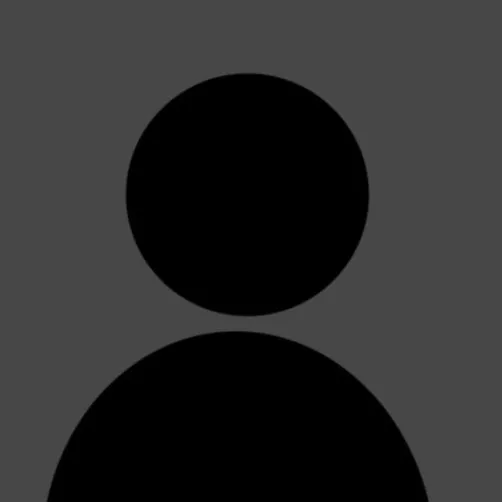 creator Lucas Espinoza ★'s avatar