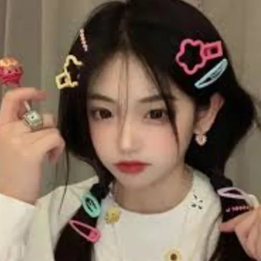 creator 🇰🇷🍙🍡Royal Izzy🍡🍙🇰🇷's avatar