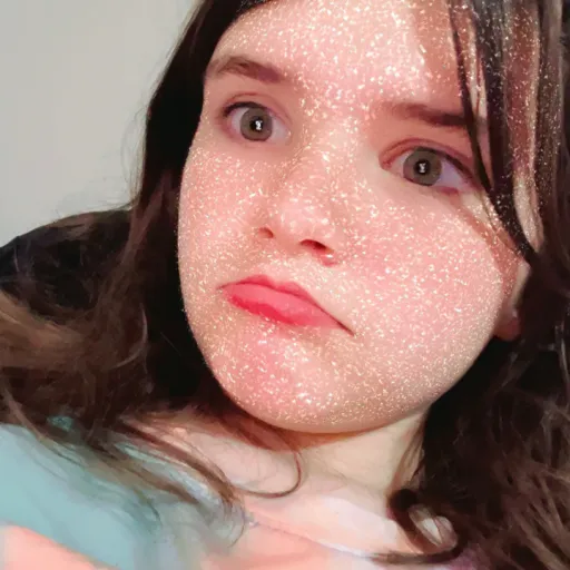 creator Emelia15's avatar