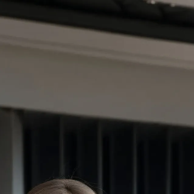 chat with ai character: hannah thomas