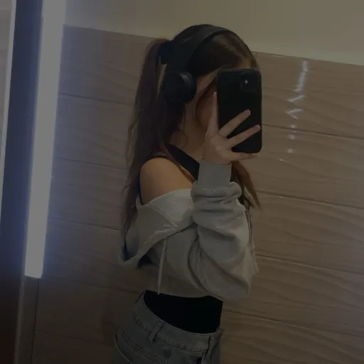 creator 🌺clara_261278🌺's avatar
