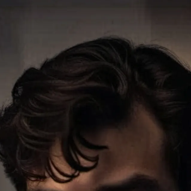 chat with ai character: Matteo Riddle