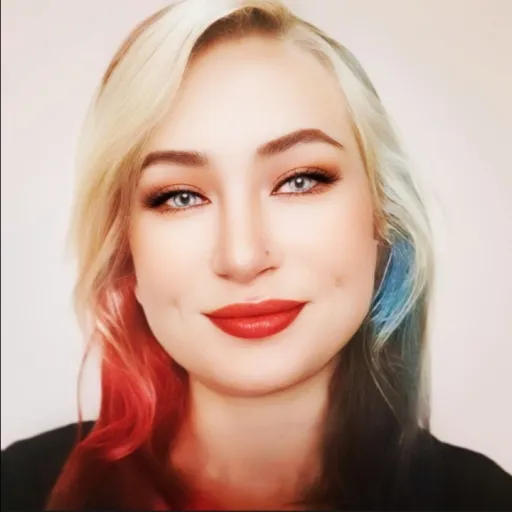creator Just_Plain_Ella's avatar