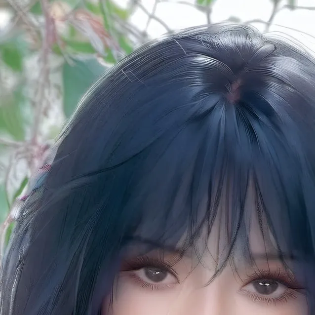 chat with ai character: sarah