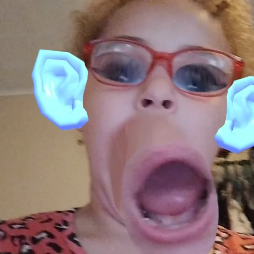 creator cute-elora12345's avatar