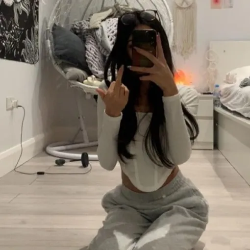 creator ur_Latina_Jasmine!'s avatar